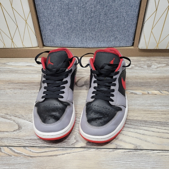 Air Jordan 1 Low Fly Ease Sneakers Mens Size 9 Gray